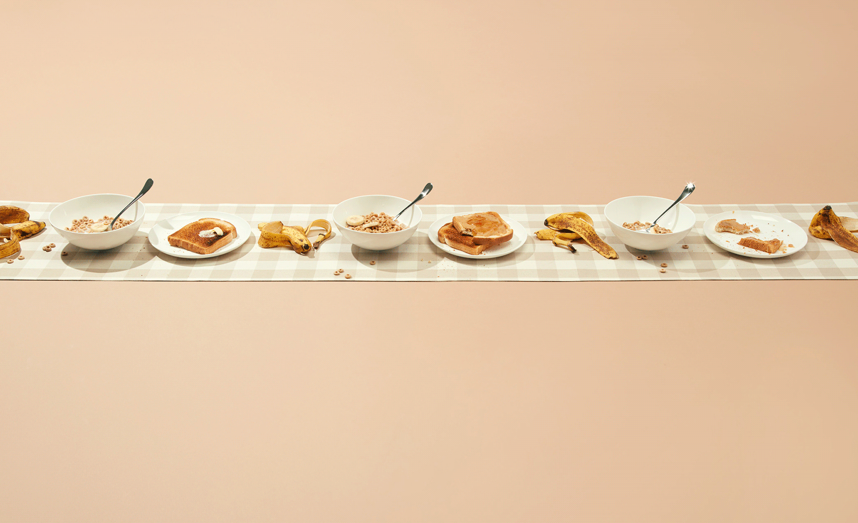 a short animation of toast and cereal disappearing off dishes